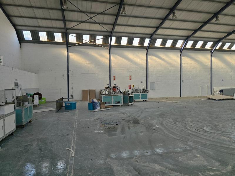 To Let commercial Property for Rent in Killarney Gardens Western Cape